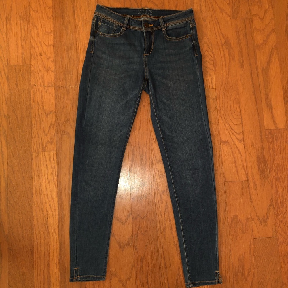 Zara • Skinny Jeans - Picture 2 of 9